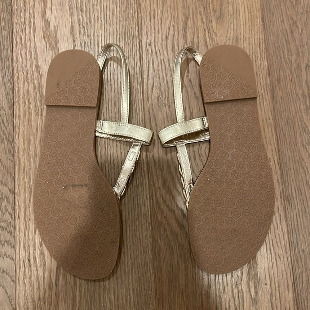 Lilly Pulitzer Gold Chain Thong Sandals - Picture 4 of 5